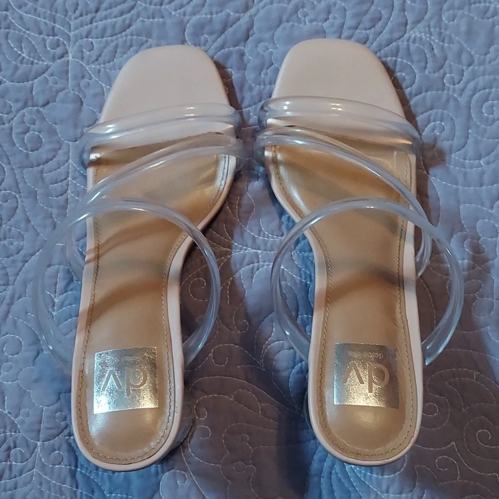 LIKE NEW! Dolce Vita Myla Chunk Heel Sandals - Nude Clear Triple Straps 8M SO